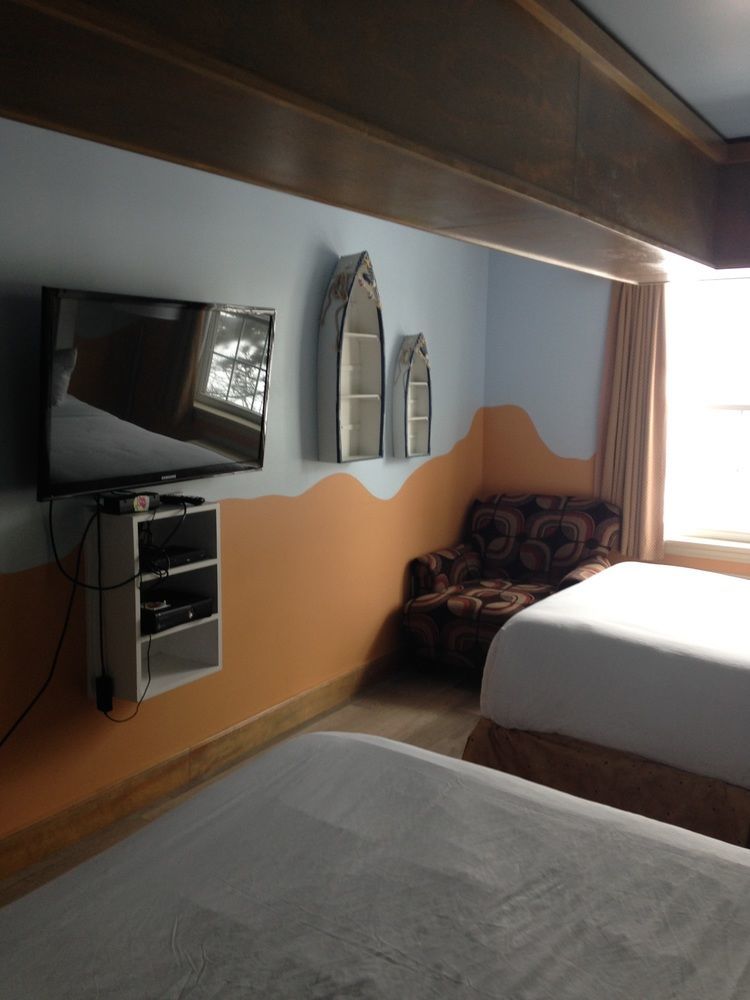Quality Inn & Suites Cornwall Exterior foto